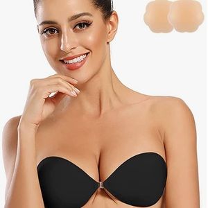 BLACK BACKLESS STICK-ON BRA